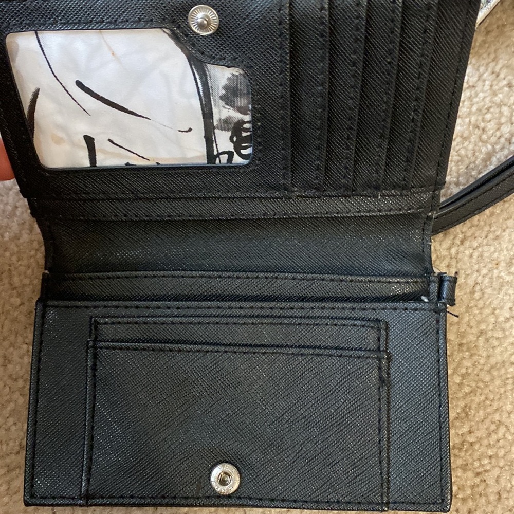 Wallets - Picture 5 of 5